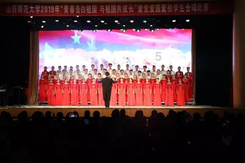 请哪位告诉我这个图是哪个动漫里的？游戏画面