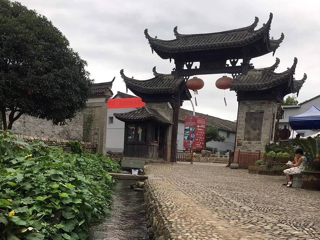 直击斜弱视疑难病症！2月3日，易文殊博士坐诊南昌爱尔眼科医院！